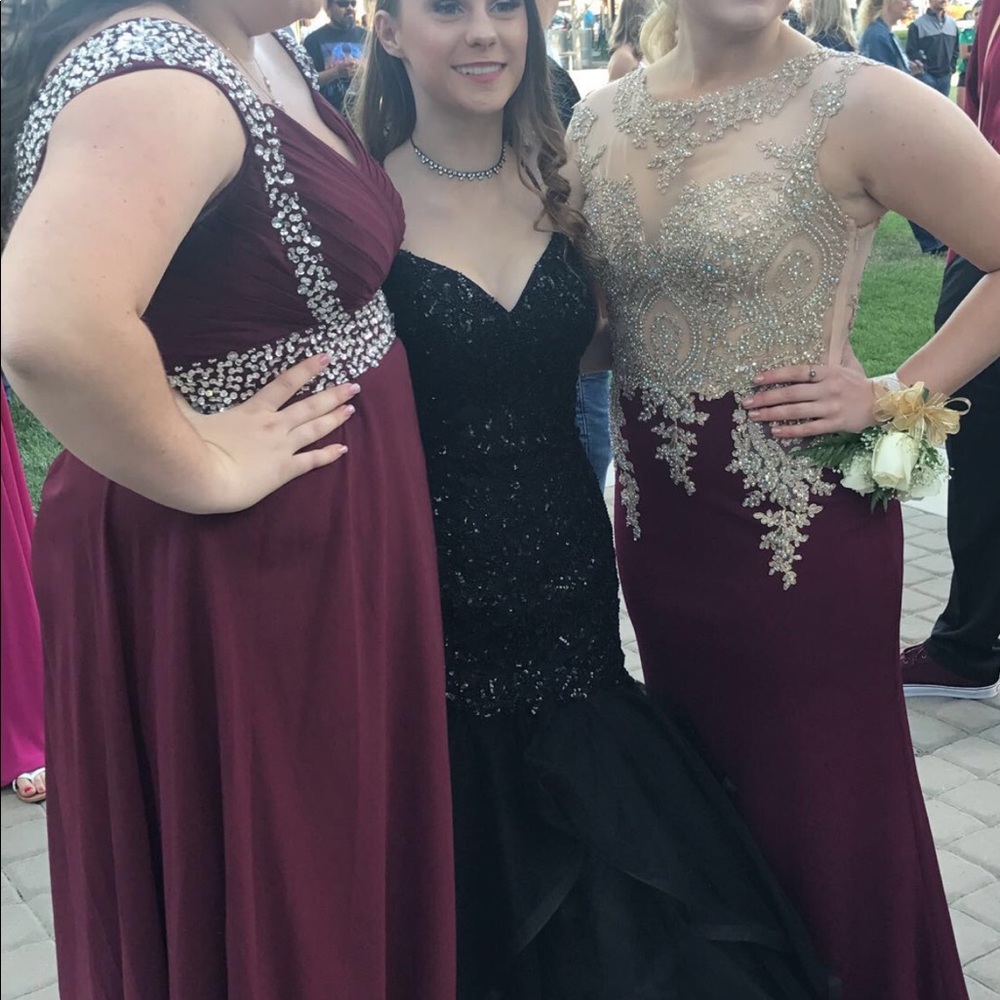 Prom Dress - Picture 2 of 5